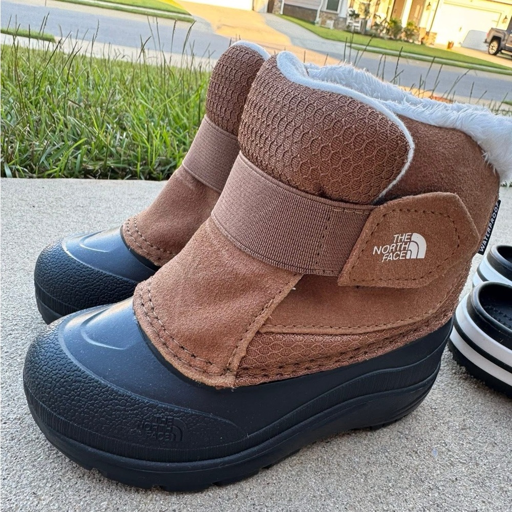 The North Face Kids Black and Brown Boots